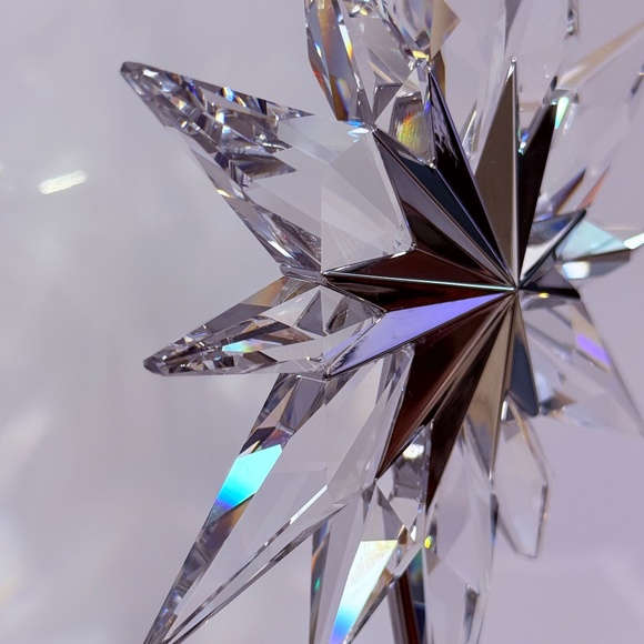 Swarovski Crystal ROCKEFELLER CENTER Christmas Tree Topper - Picture 7 of 16